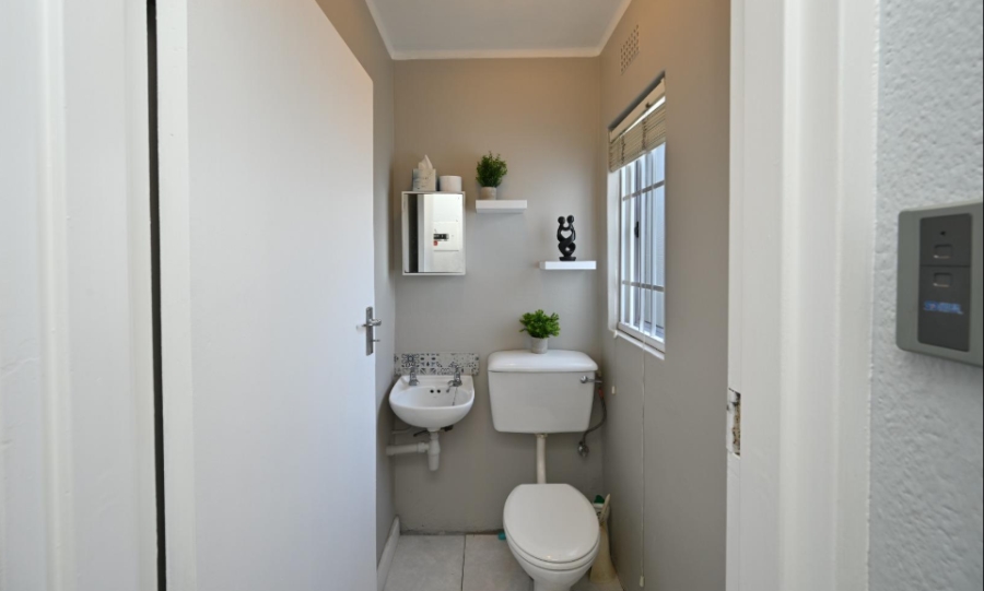 3 Bedroom Property for Sale in Table View Western Cape